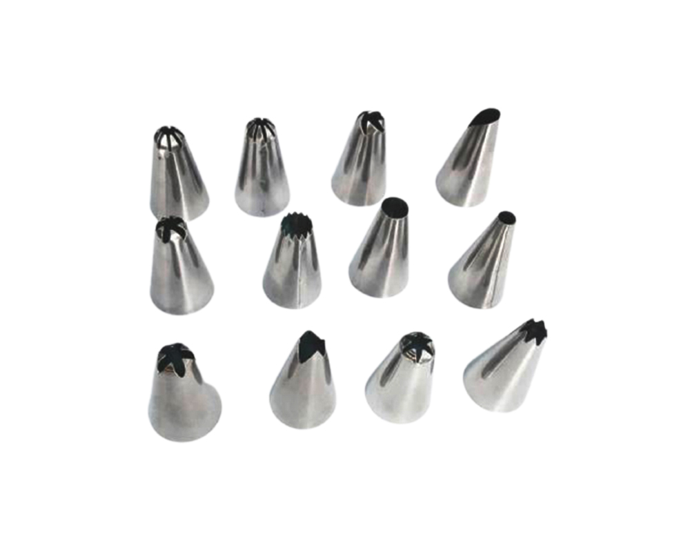 12 piece cake decorating set